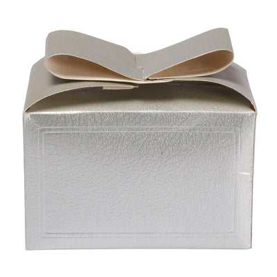 Silver small gift box with bow lock style